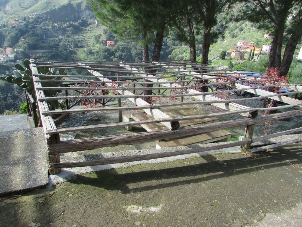 カステルモーラ Rifugio Dei Tre Piniゲストハウス エクステリア 写真